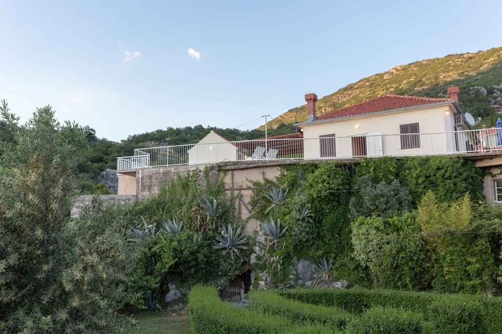 Holiday Home Urlovic Gruda Exterior foto